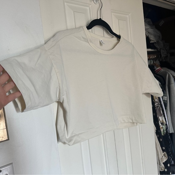 Kotn woman’s heavy weight cropped T - Picture 6 of 10